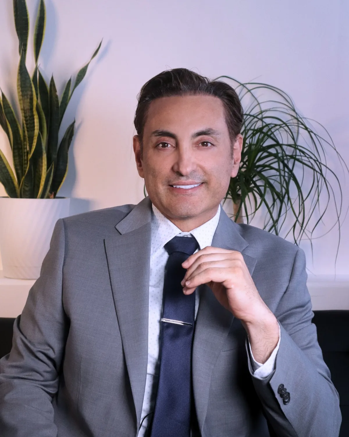 Portrait of Pedro Lira, founder of Entrepreneur180